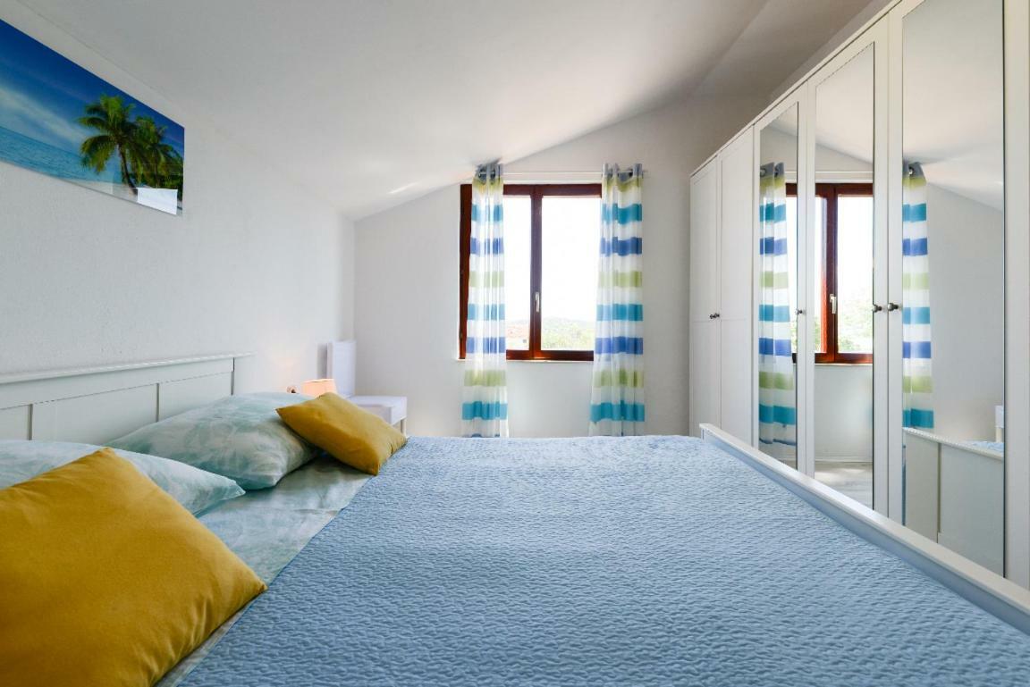 Apartment Lordanic Zaglav, Dugi Otok المظهر الخارجي الصورة